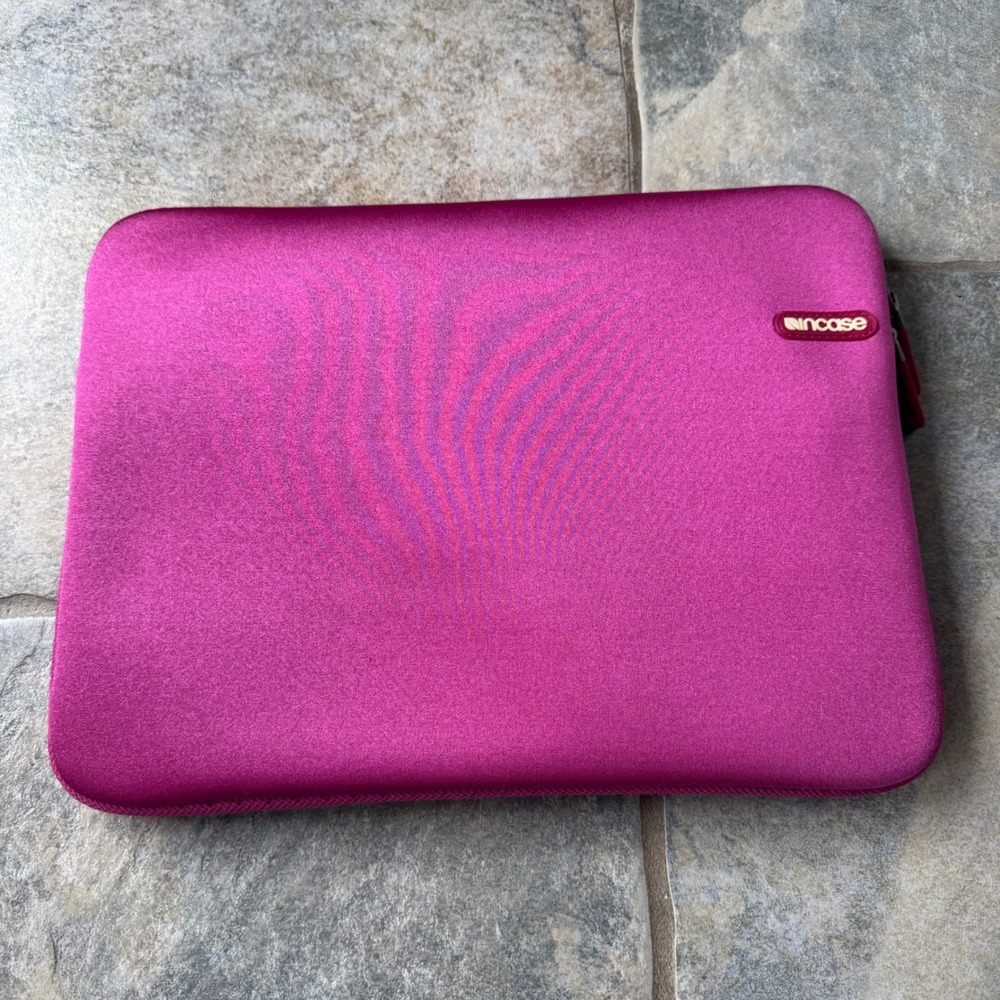 Incase Neoprene Laptop Tablet Sleeve 13" Pink Sapphire Slim Protective Case